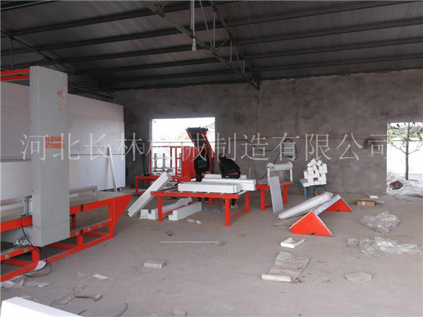 數(shù)(shù)控泡沫切割機(jī)(jī)切割實(shí)(shí)例